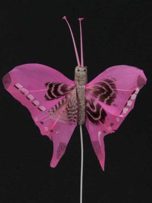 Vlinder op draad - 8 cm - licht-roze zwarte achtergrond