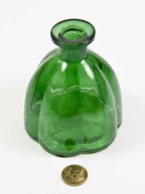 vaasje groen vergeleken met 50ct munt