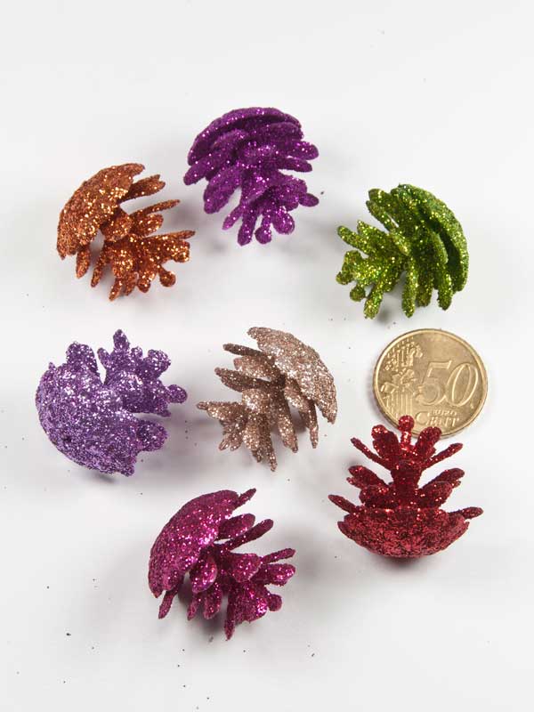 glitter-dennenappel-kleurenmix-klein-vergeleken-met-50ct-munt