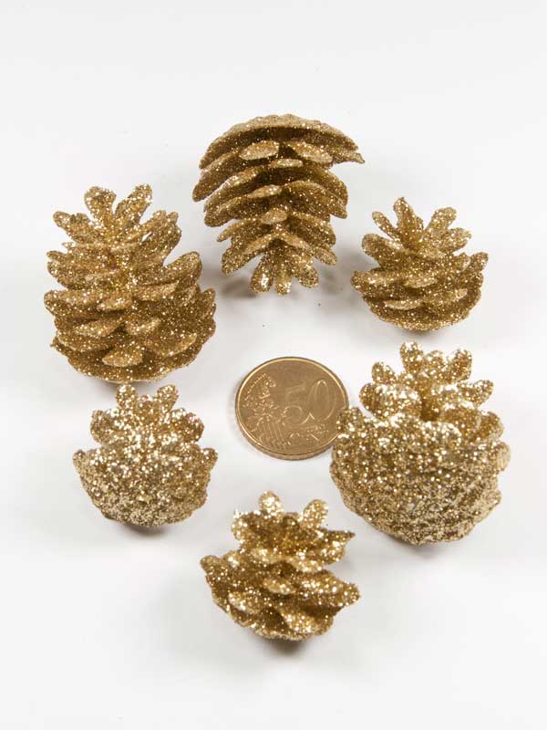 glitter-dennenappels-goud-mix-vergeleken-met-50ct-munt